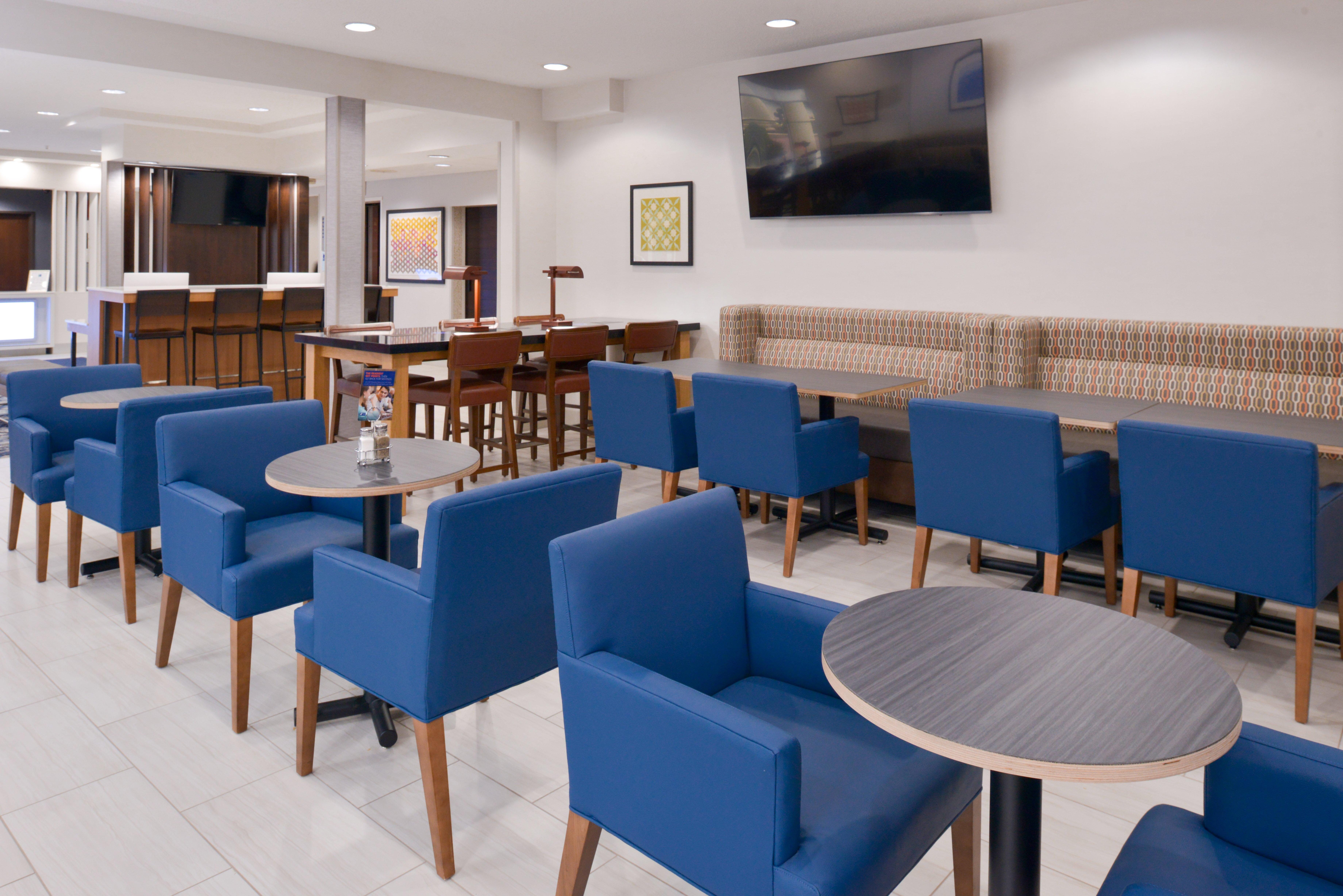 Holiday Inn Express Wixom By Ihg Exterior foto
